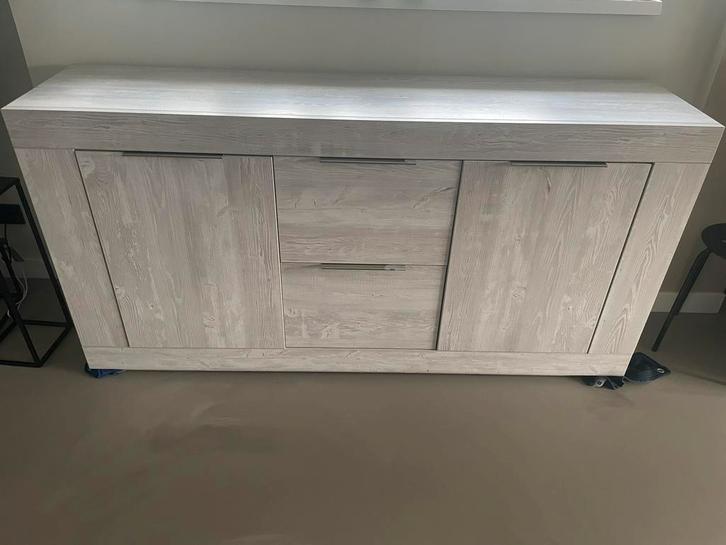 Dressoir en tvmeubel, Huis en Inrichting, Kasten | Dressoirs, Gebruikt, 150 tot 200 cm, 25 tot 50 cm, Met lade(s), Met deur(en)