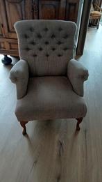 Gecapitonneerde fauteuil met Queen Ann poten, 75 tot 100 cm, Ophalen of Verzenden, Zo goed als nieuw, Stof