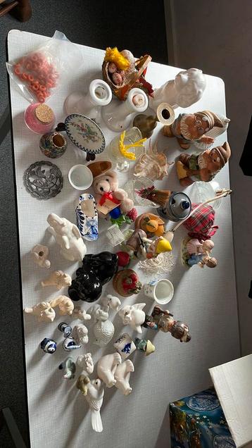 Letterbak/rommelmarkt kleine verzameling beschikbaar voor biedingen