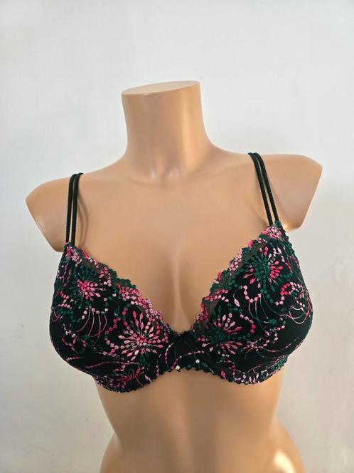 Nieuw marie jo jane push up bh 75c of 70d, Kleding | Dames, Ondergoed en Lingerie, BH, Groen, Ophalen of Verzenden