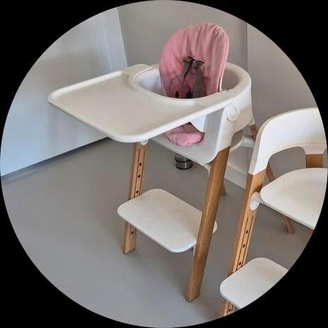 1x Stokke Steps kinderstoel met babyset, Kinderen en Baby's, Kinderstoelen, Ophalen, Gebruikt, Meegroeistoel, Gordel(s)