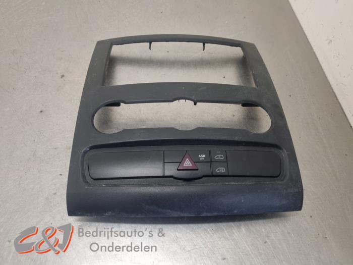 Radio omlijsting van een Volkswagen Crafter, Auto-onderdelen, Gebruikt, -, Volkswagen, -