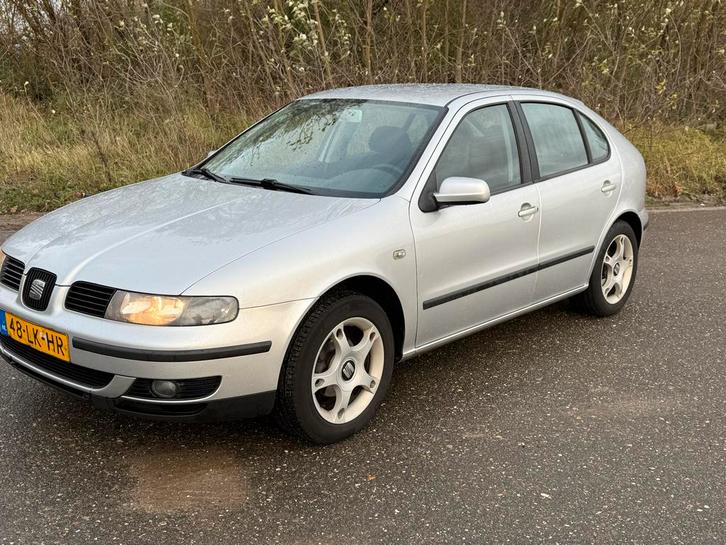 Seat Leon 1.6 16V 77KW 2003 Grijs, Auto's, Seat, Particulier, Leon, Benzine, C, Hatchback, Handgeschakeld, Origineel Nederlands