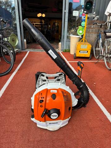 Stihl BR600 Benzine Bladblazer bj 2024 | Nette Staat beschikbaar voor biedingen
