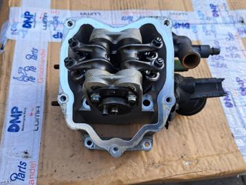Cylinderkop + nokkenas  Piaggio MP3 300 Yourban  beschikbaar voor biedingen
