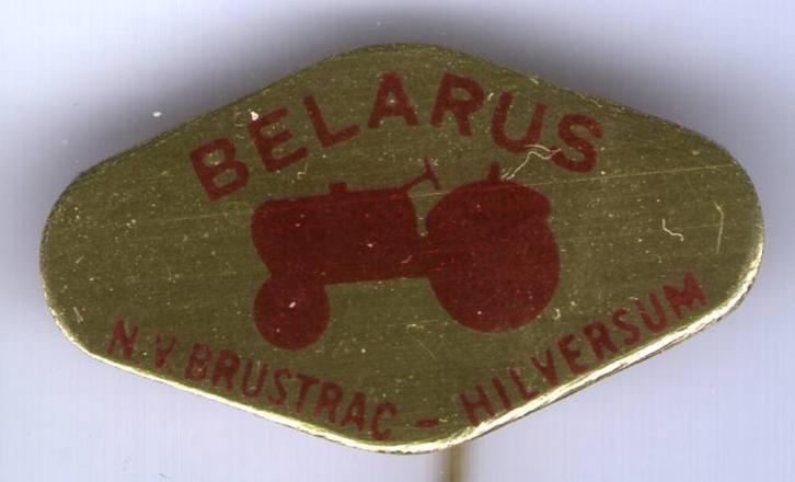 Belarus Hilversum blik tractor speldje ( E_096 ), Verzamelen, Speldjes, Pins en Buttons, Gebruikt, Speldje of Pin, Transport, Verzenden