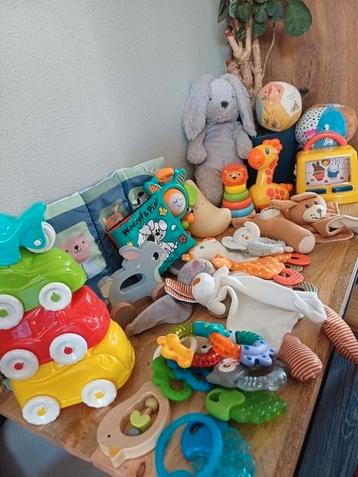 Pakket baby- en dreumesspeelgoed o.a. robot hond beschikbaar voor biedingen