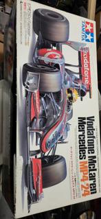 Tamiya Vodafone McLaren Mercedes MP4-24 doos, Hobby en Vrije tijd, Modelbouw | Radiografisch | Auto's, Ophalen of Verzenden