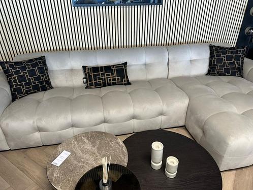 Nieuw nog te leveren loungebank Quattro velvet blokjesbank, Huis en Inrichting, Banken | Complete zithoeken, Nieuw, Stof, Ophalen