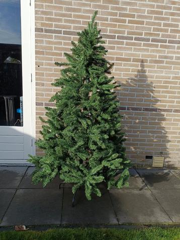 Kunstkerstboom voor binnen. 1.80 hoog beschikbaar voor biedingen