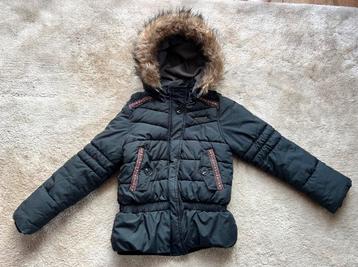 Vingino winterjas maat 140– met afneembare kap en bont beschikbaar voor biedingen