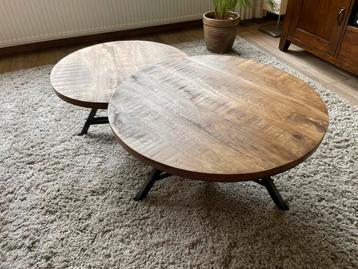 Set van 2 ronde salontafels – hout & zwart staal. Zeer goed! beschikbaar voor biedingen