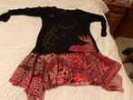 Zwarte jurk met rode details - Mooie jurk!, Maat 38/40 (M), Zwart, Ophalen of Verzenden, Knielengte