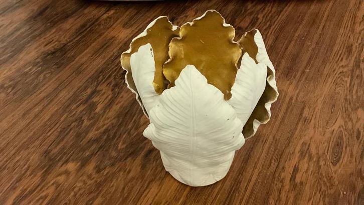 TULIPA kandelaar - Creme/Goud - Medium grootte, Huis en Inrichting, Woonaccessoires | Kandelaars en Kaarsen, Gebruikt, Kandelaar