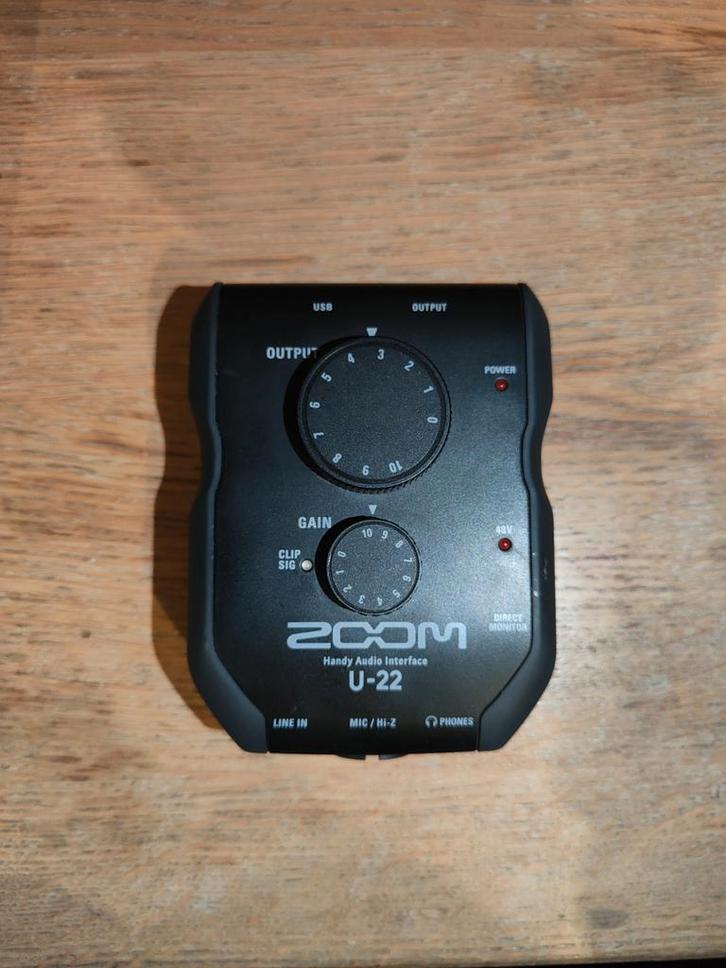 Zoom U-22 Audio Interface - Goede Staat, Muziek en Instrumenten, Midi-apparatuur, Gebruikt, Ophalen of Verzenden