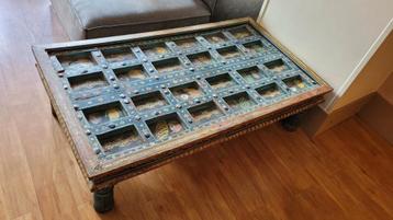 Kleurrijke, antieke salontafel Oosterse / Ibiza stijl beschikbaar voor biedingen