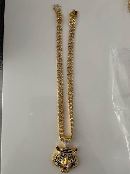 Oorclips, tasje, ketting met hanger, Sieraden, Tassen en Uiterlijk, Kettingen, Nieuw, Overige materialen, Goud, Met hanger, Ophalen of Verzenden