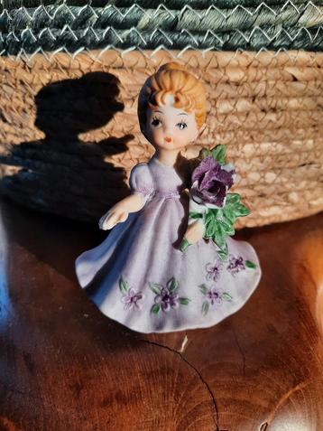 Vintage porsele meisjes beeldje van Josef Originals  beschikbaar voor biedingen