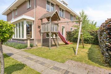 Speeltoestel tuin beschikbaar voor biedingen