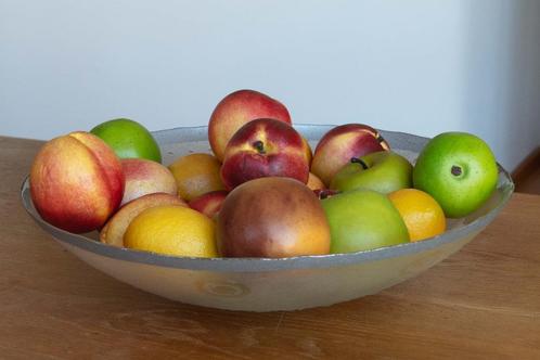 Glazen schaal met nepfruit, Huis en Inrichting, Woonaccessoires | Schalen en Manden, Ophalen