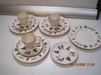 wedgwood windsor christmas serviesgoed (366), Huis en Inrichting, Keuken | Servies, Ophalen of Verzenden, Zo goed als nieuw, Bord(en)