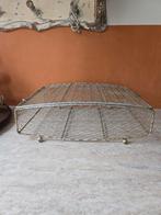 Oude Draadmand met Kippengaas & Bolpootjes, Verzenden