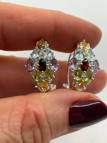A192 Prachtige zilveren oorbellen multicolor gems beschikbaar voor biedingen