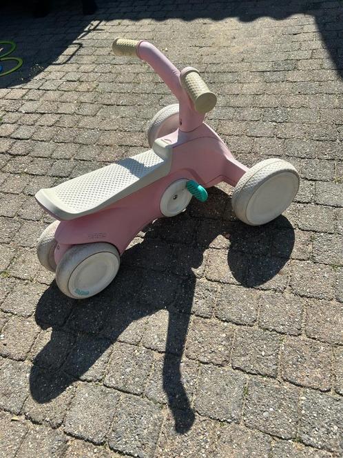 Roze BERG GO² loopfiets met trappers, Kinderen en Baby's, Speelgoed | Buiten | Voertuigen en Loopfietsen, Gebruikt, Loopfiets