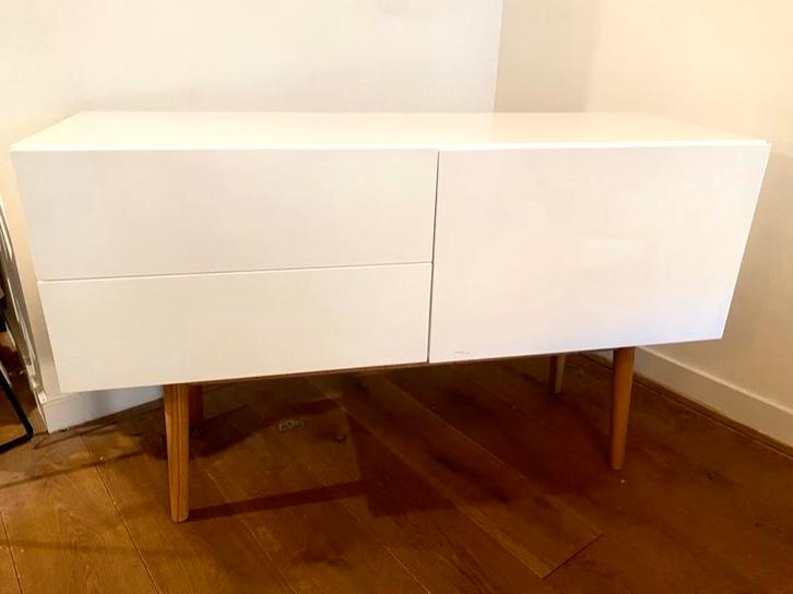 Authentiek Zuiver “High on Wood” TV meubel, Huis en Inrichting, Kasten | Dressoirs, Zo goed als nieuw, 150 tot 200 cm, 25 tot 50 cm