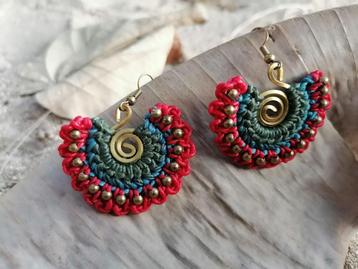 Nieuwe unieke handgemaakte rode oorbellen boho stijl beschikbaar voor biedingen