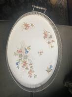 Twee gentiaan dienbladen, Ophalen