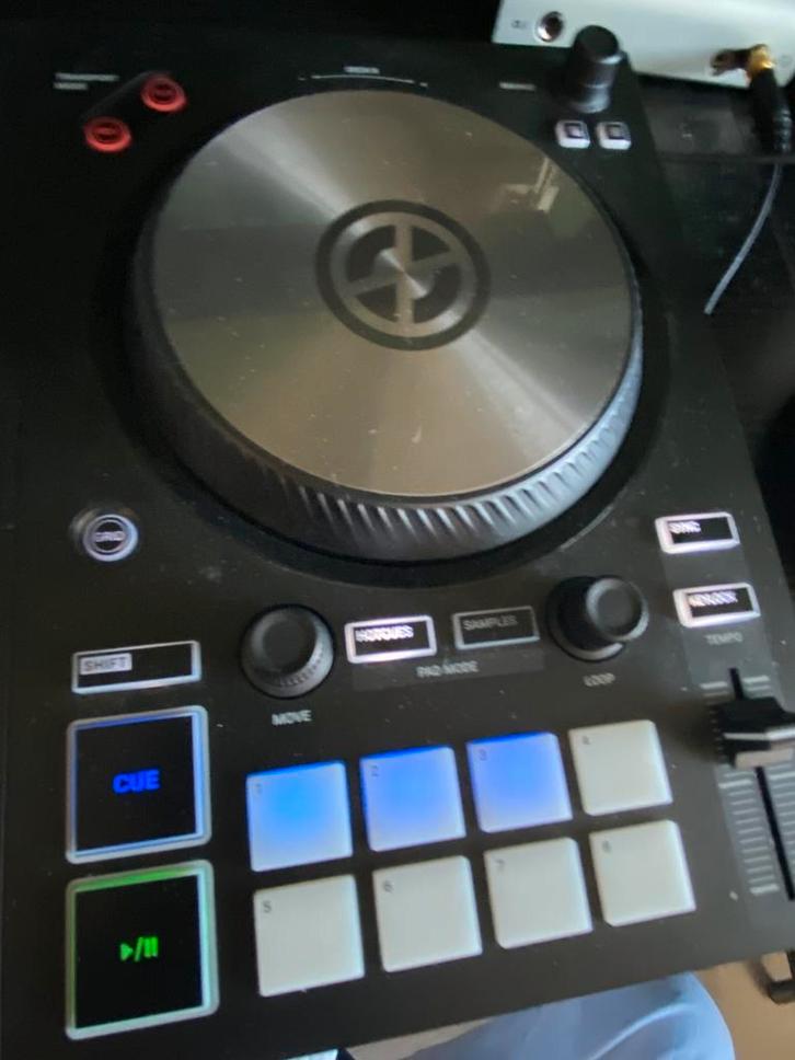 Traktor s2 mk3 in topstaat, Muziek en Instrumenten, Dj-sets en Draaitafels, Zo goed als nieuw, Overige merken, Ophalen