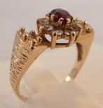Elegante strikring geelgoud met Granaat en witte Topazen, Verzenden, Goud, Ring, Met edelsteen