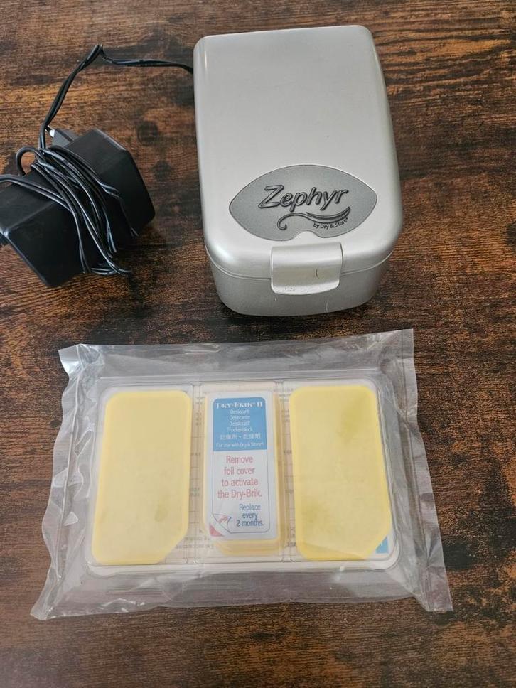 Zephyr droogcabine droogbox voor hoortoestellen dry & store, Witgoed en Apparatuur, Persoonlijke-verzorgingsapparatuur, Nieuw