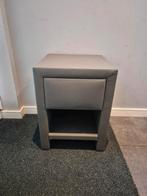2x nachtkastje Swiss Sense met lade 61x46x46, Huis en Inrichting, Slaapkamer | Nachtkastjes, Ophalen, Zo goed als nieuw, Minder dan 45 cm