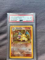 Charizard 1st edition dutch Pokemon, Hobby en Vrije tijd, Verzamelkaartspellen | Pokémon, Ophalen of Verzenden, Zo goed als nieuw