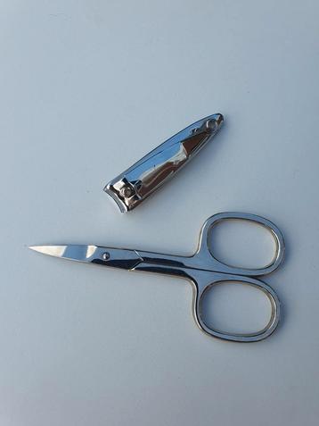 New old stock: vintage nagelschaar en nagelknipper €5  beschikbaar voor biedingen