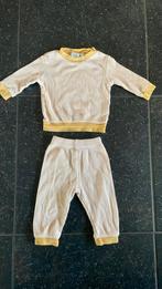 Feetje pyama 68, Kinderen en Baby's, Babykleding | Maat 68, Ophalen of Verzenden, Gebruikt, Jongetje of Meisje, Nacht- of Onderkleding
