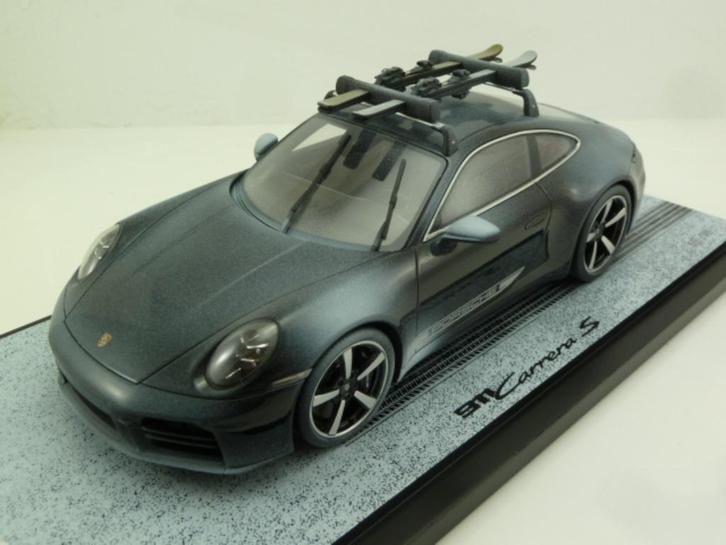 Spark Porsche 911 992.2 Skie's en sneeuw 1:18 WAP0210230T911, Hobby en Vrije tijd, Modelauto's | 1:18, Nieuw, Auto, Overige merken
