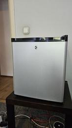 Mini koelkast Candor, Ophalen, Zonder vriesvak, Minder dan 85 cm, 45 tot 60 cm