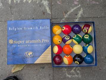 Amarith biljart ballen  beschikbaar voor biedingen