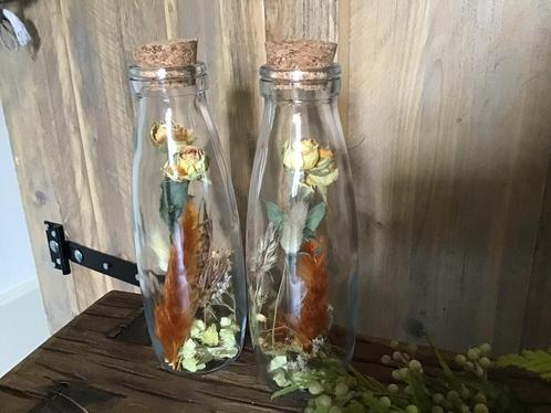 NIEUW 8 GLAZEN FLESJES VAASJES MET DROOGBLOEMEN, Huis en Inrichting, Woonaccessoires | Droogbloemen, Nieuw, Ophalen of Verzenden