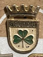 Vintage Grundig Speldje Klaverblad, Verzamelen, Ophalen of Verzenden, Gebruikt, Merk, Speldje of Pin