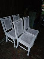Vier witte stoelen met rieten zitting, Huis en Inrichting, Stoelen, Riet of Rotan, Gebruikt, Ophalen of Verzenden, Vier