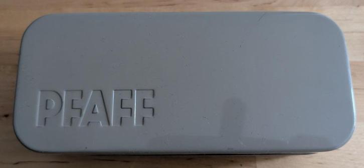 Origineel Pfaff blik, Hobby en Vrije tijd, Naaimachines en Toebehoren, Gebruikt, Toebehoren, Pfaff, Ophalen of Verzenden