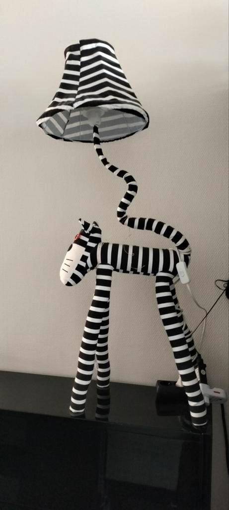 Staande lamp poes (verstelbaar, hoogte >1 meter), Huis en Inrichting, Lampen | Losse lampen, Zo goed als nieuw, Led-lamp, E27 (groot)