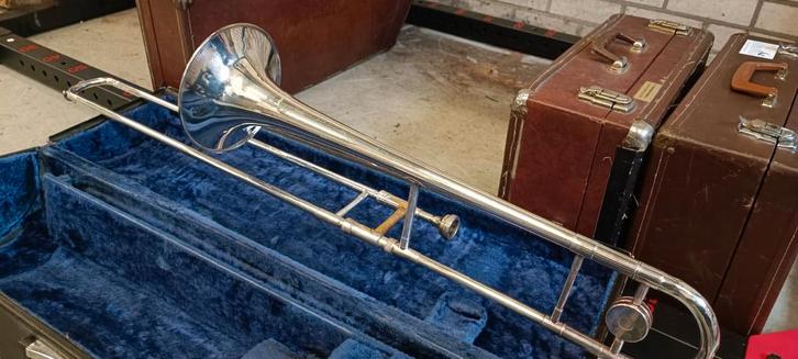 Antoine Courtois 132M Trombone - Incl. Koffer & Mondstuk, Muziek en Instrumenten, Blaasinstrumenten | Trombones, Gebruikt, Tenor