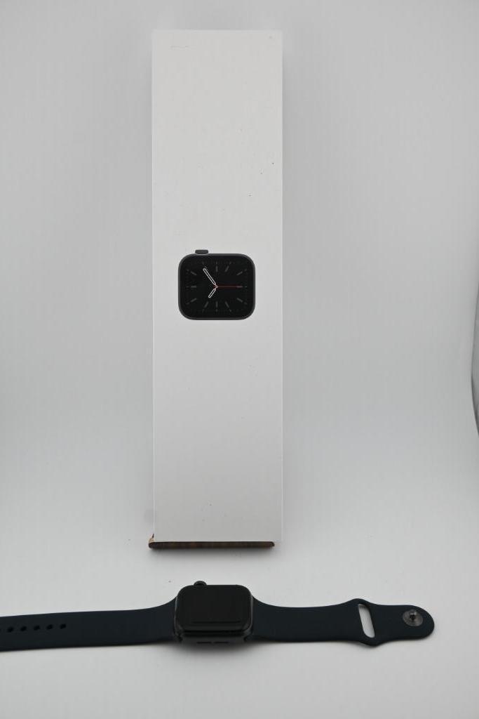 Apple Watch 6 44mm Batterij, Sieraden, Tassen en Uiterlijk, Sporthorloges, Gebruikt, iOS, Zwart, Ophalen of Verzenden
