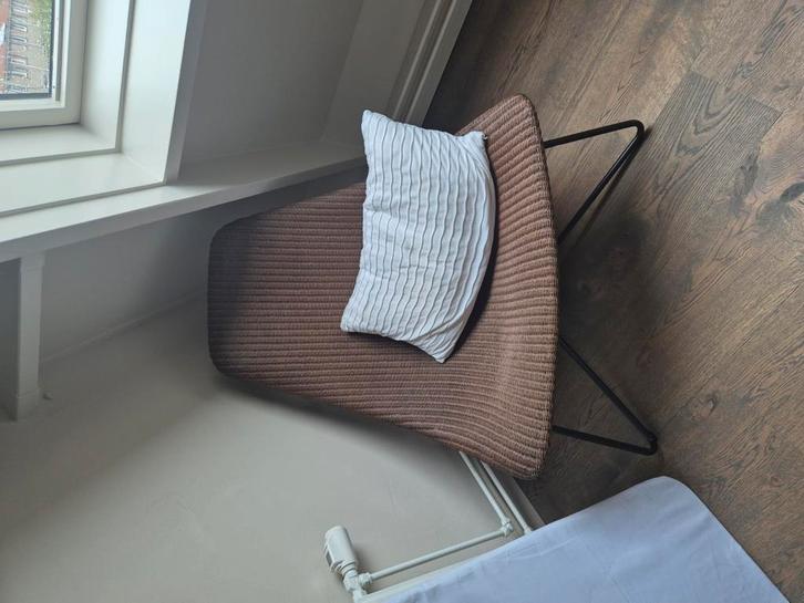 Mooie en nette bruine rotan IKEA stoel, Huis en Inrichting, Stoelen, Zo goed als nieuw, Eén, Riet of Rotan, Bruin, Ophalen