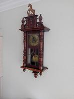 Antieke Houten Wandklok met Paard, Antiek en Kunst, Ophalen